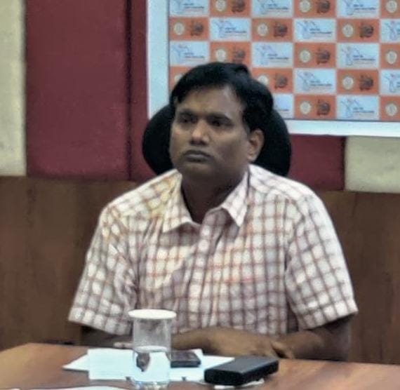 कलेक्टर ने गणेशपुर कलस्टर रामानुजनगर के सुशासन तिहार के आवेदनों की वीडियो कॉन्फ्रेंसिंग के माध्यम  से की समीक्षा*