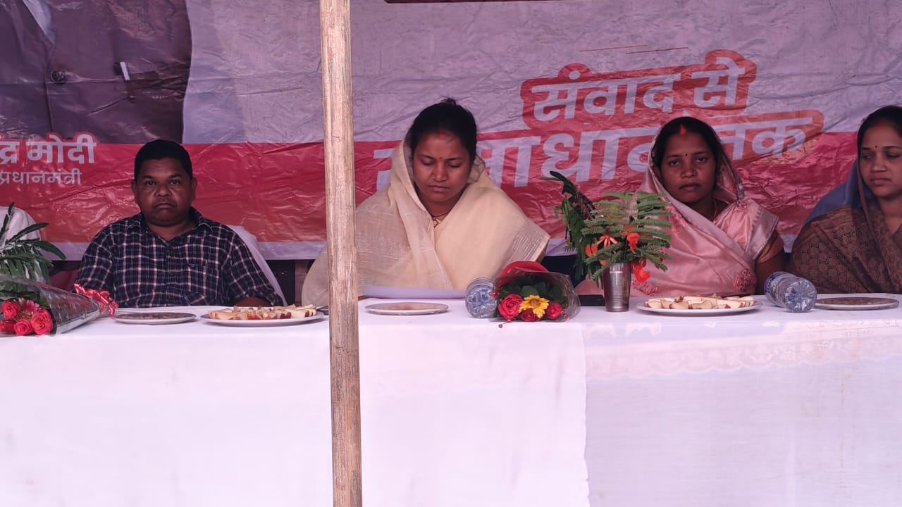 सुशासन तिहार अंतर्गत खोड में मंत्री लक्ष्मी राजवाड़े की मौजूदगी में समाधान शिविर का किया गया आयोजन…