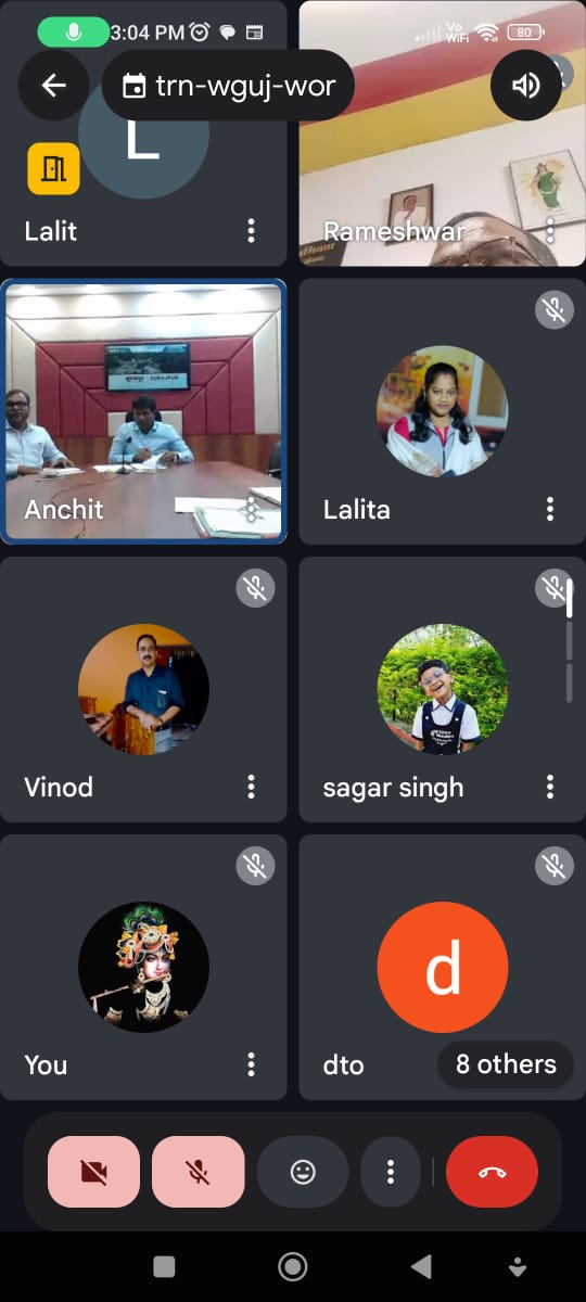 मुख्यमंत्री ग्रामीण बस योजना’’ के सफल क्रियान्वयन को लेकर कलेक्टर ने वीडियो कॉन्फ्रेंसिंग के माध्यम से ली बैठक