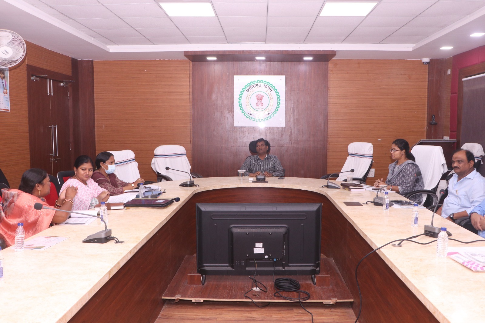 कलेक्टर ने ली जिला स्तरीय पुनर्वास एवं पुनर्स्थापना समिति की बैठक…<br>