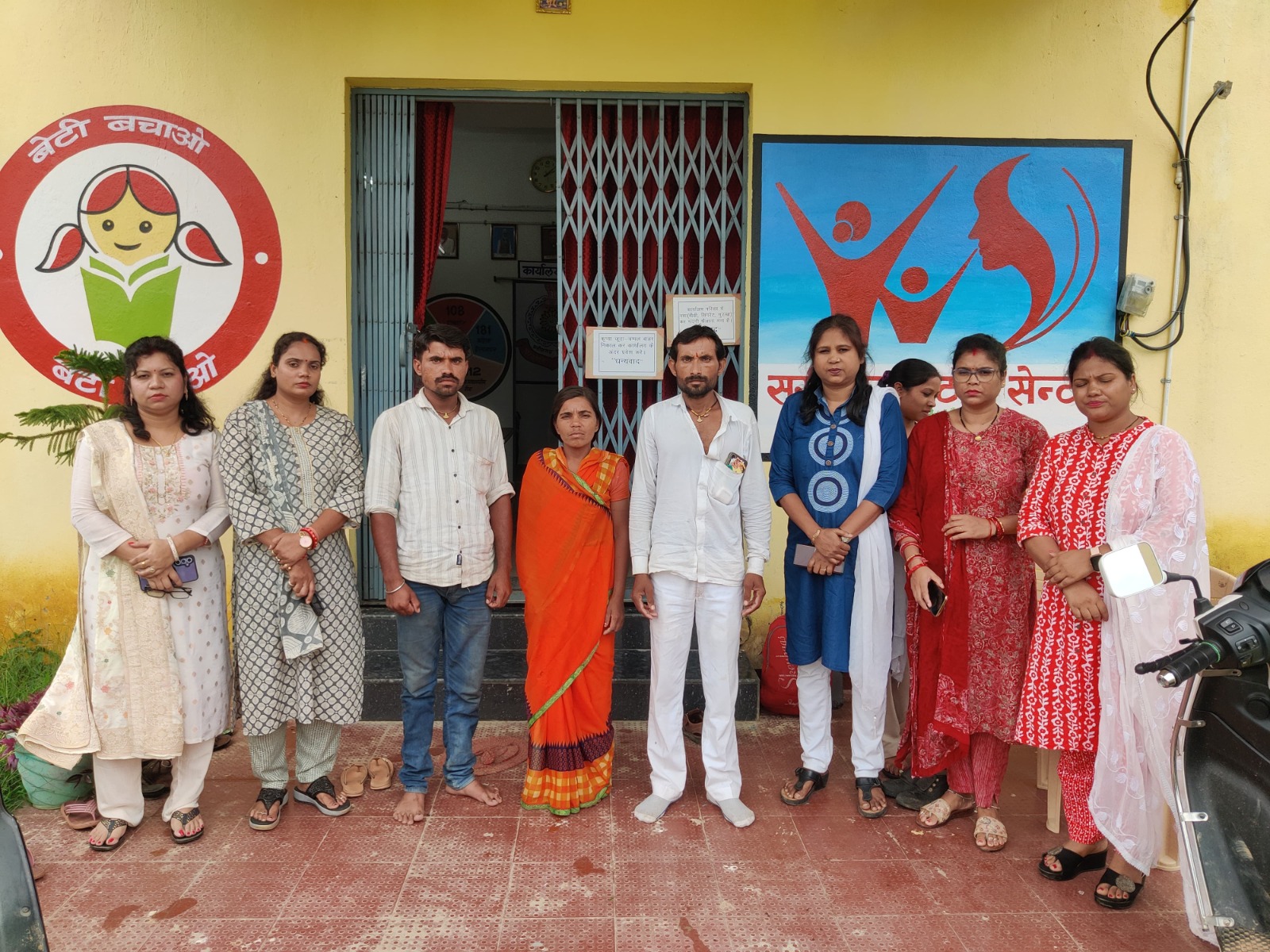   छतीसगढ़ :सूरजपुर सखी सेंटर ने महाराष्ट्र की भटकती हुई महिला को मिलवाया उनके परिवार से, परिजनों ने जताया आभार…